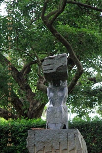 Powerhouse Brisbane, art in the park