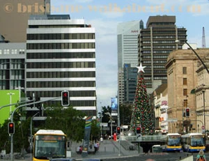 Queen Street Mall, view from Victoria Bridge