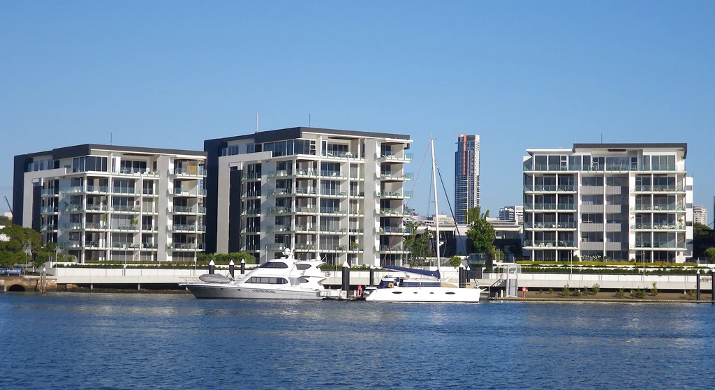 Brisbane Australia, apartments downtown Brisbane Australia, apartments downtown